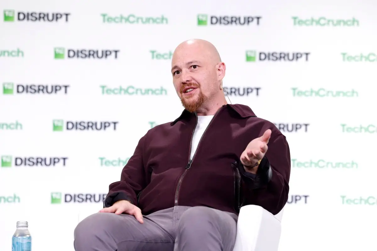 Replit abandona Anthropic y apuesta por OpenAI: reducción de costos y 15% de ingresos empresariales